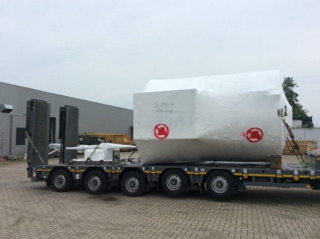 Eerste Mueller silotank op weg naar Chili